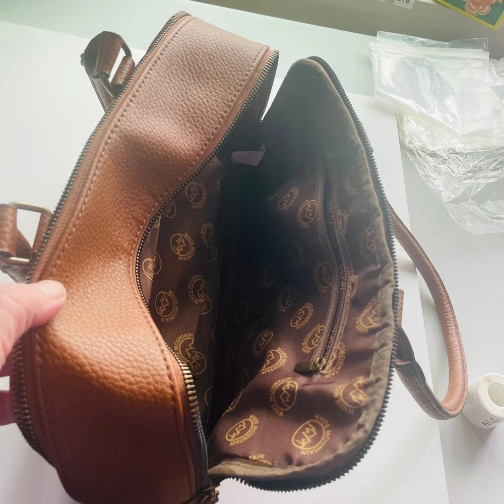 White Mountain Y2K Boho Pebble Vegan Leather Satchel Purse Hand Bag Multi Pocket